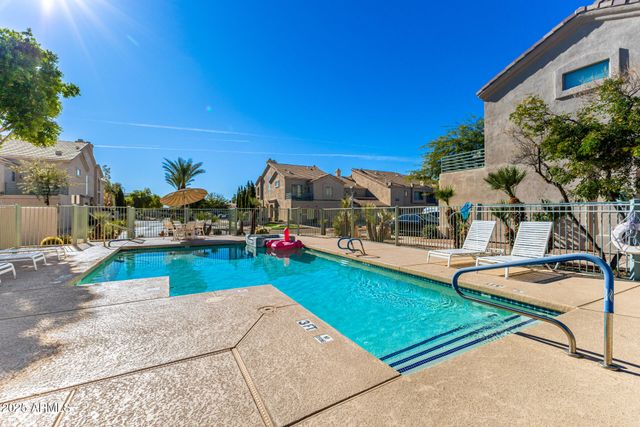 7550 E EARLL Drive 74, Scottsdale, AZ 85251