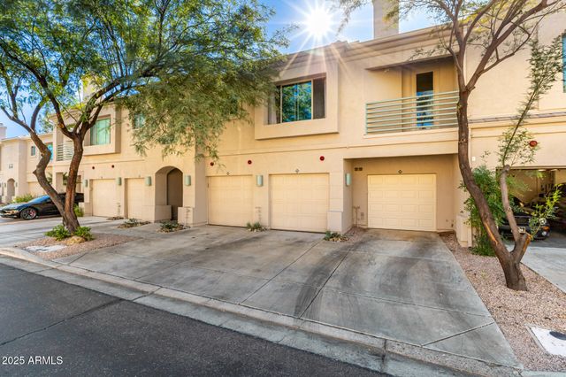 7550 E EARLL Drive 74, Scottsdale, AZ 85251