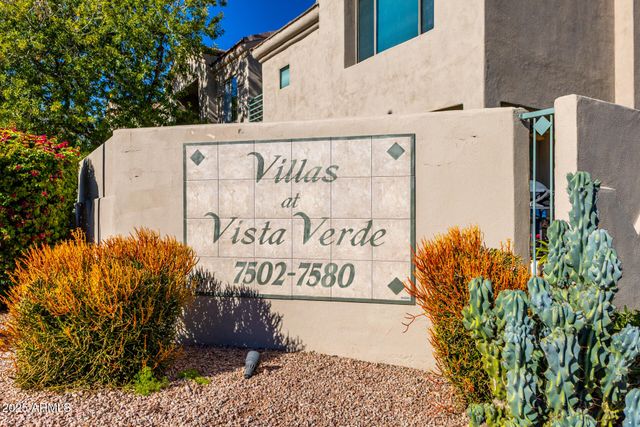 7550 E EARLL Drive 74, Scottsdale, AZ 85251