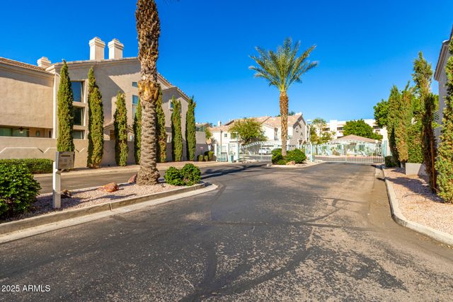 7550 E EARLL Drive 74, Scottsdale, AZ 85251