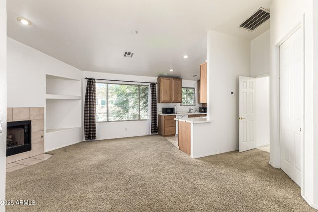 7550 E EARLL Drive 74, Scottsdale, AZ 85251