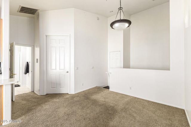 7550 E EARLL Drive 74, Scottsdale, AZ 85251