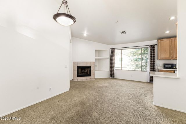 7550 E EARLL Drive 74, Scottsdale, AZ 85251