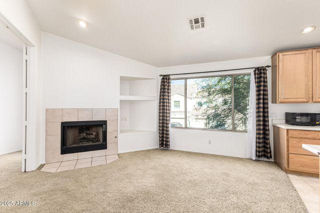 7550 E EARLL Drive 74, Scottsdale, AZ 85251