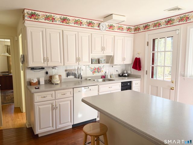 279 Cheesespring Road, Wilton, CT 06897