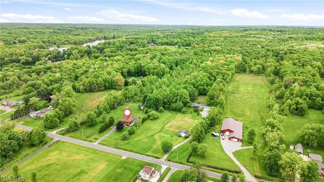 6667 Chestnut Ridge Road, Hubbard, OH 44425