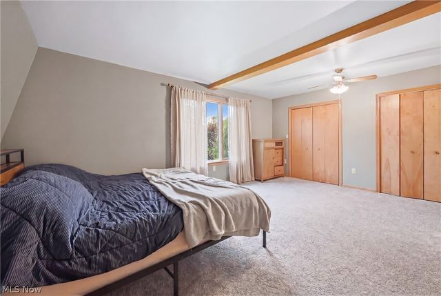 6667 Chestnut Ridge Road, Hubbard, OH 44425