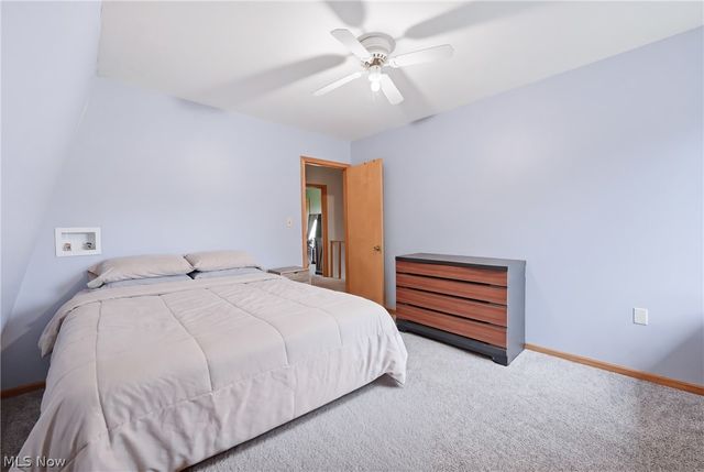 6667 Chestnut Ridge Road, Hubbard, OH 44425