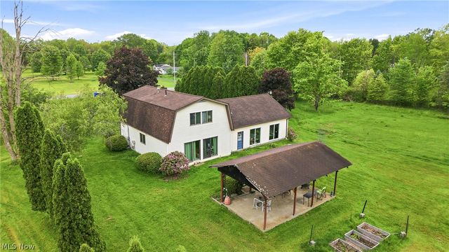 6667 Chestnut Ridge Road, Hubbard, OH 44425