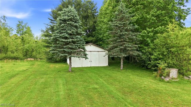 6667 Chestnut Ridge Road, Hubbard, OH 44425