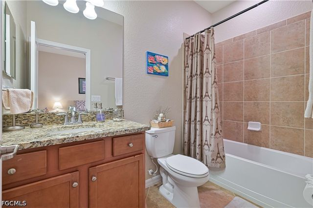 3153 Walnut Grove LN, Alva, FL 33920