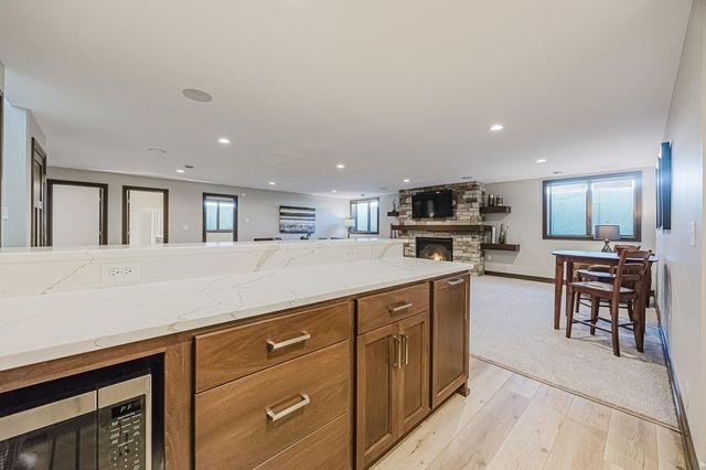 927 50th Avenue W, West Fargo, ND 58078