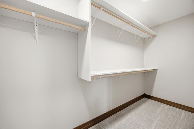 927 50th Avenue W, West Fargo, ND 58078