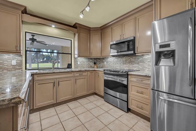 5362 Piping Rock Drive, Boynton Beach, FL 33437