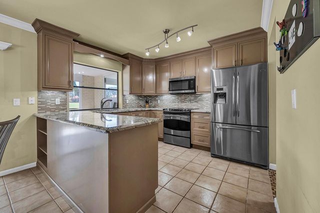 5362 Piping Rock Drive, Boynton Beach, FL 33437