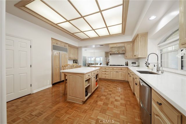 7301 Calle Sagrada, Bakersfield, CA 93309