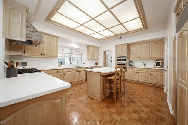 7301 Calle Sagrada, Bakersfield, CA 93309