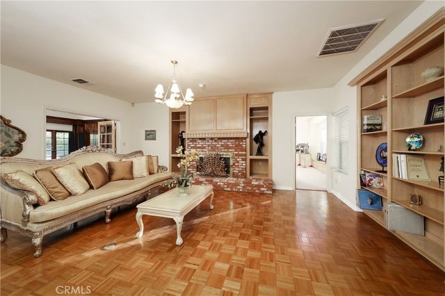 7301 Calle Sagrada, Bakersfield, CA 93309