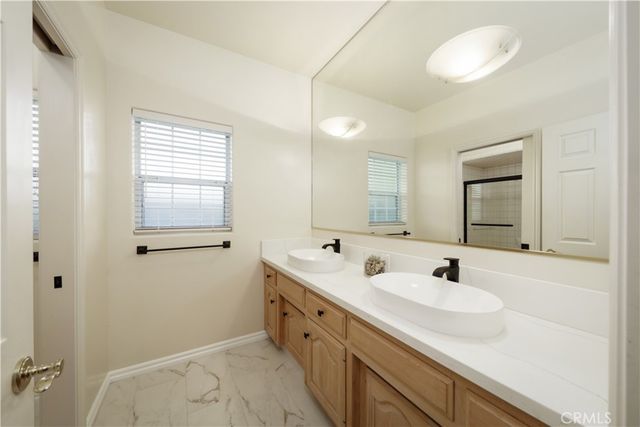 7301 Calle Sagrada, Bakersfield, CA 93309