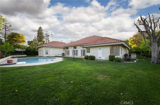 7301 Calle Sagrada, Bakersfield, CA 93309