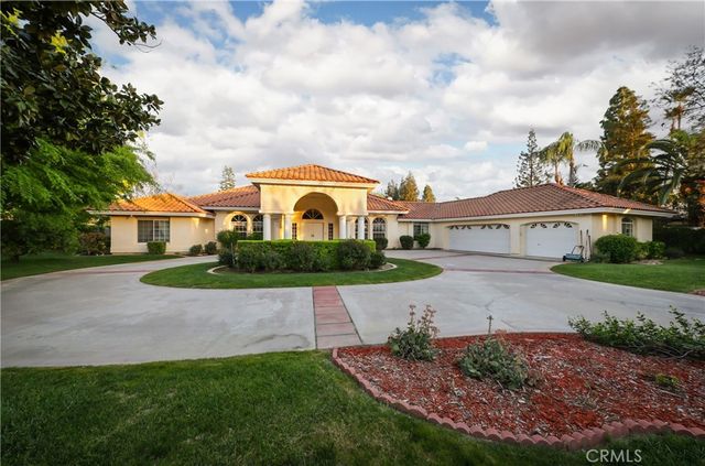 7301 Calle Sagrada, Bakersfield, CA 93309