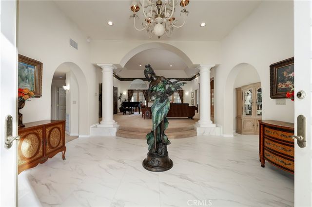 7301 Calle Sagrada, Bakersfield, CA 93309