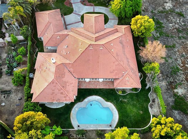 7301 Calle Sagrada, Bakersfield, CA 93309