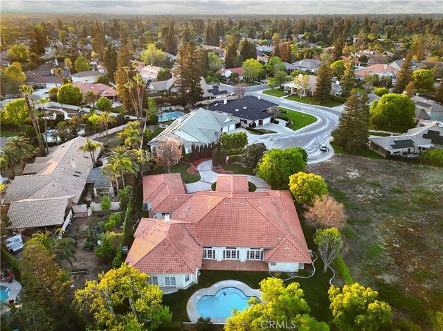 7301 Calle Sagrada, Bakersfield, CA 93309