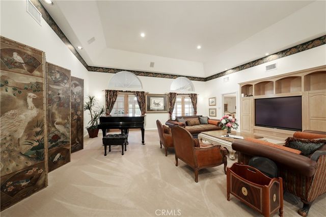 7301 Calle Sagrada, Bakersfield, CA 93309