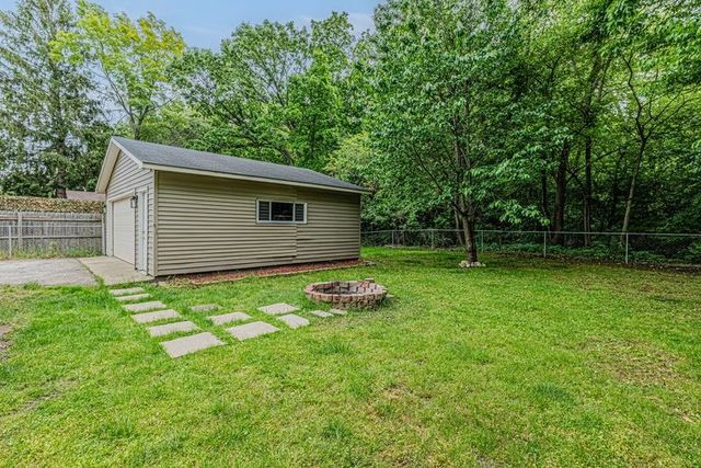 2729 Lowery Court, Zion, IL 60099