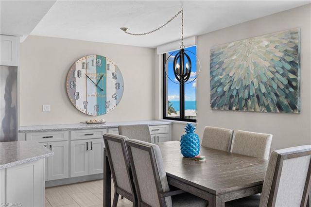 10482 Gulf Shore DR 251, Naples, FL 34108