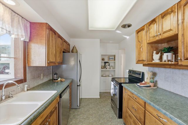 1423 E LACROSSE Ave, Spokane, WA 99207