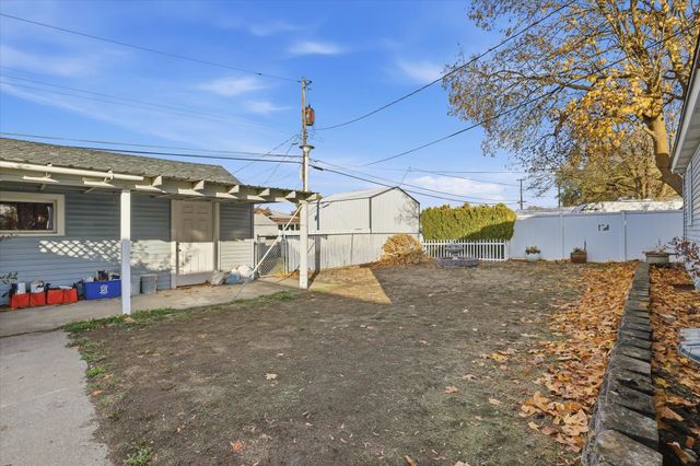 1423 E LACROSSE Ave, Spokane, WA 99207