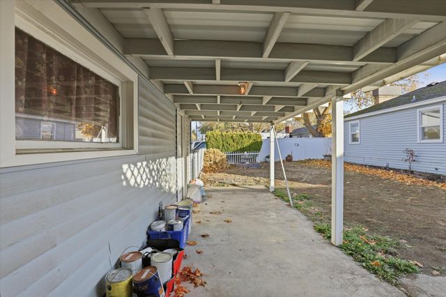 1423 E LACROSSE Ave, Spokane, WA 99207