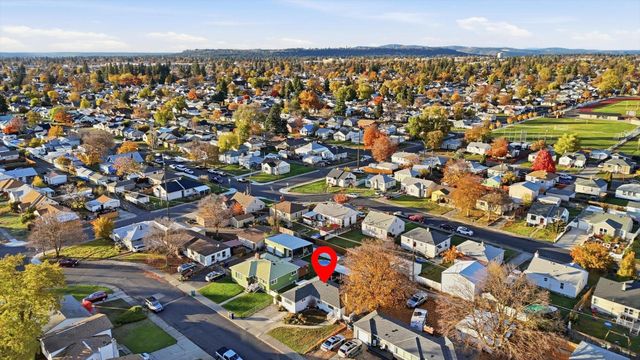 1423 E LACROSSE Ave, Spokane, WA 99207