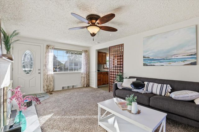 1423 E LACROSSE Ave, Spokane, WA 99207