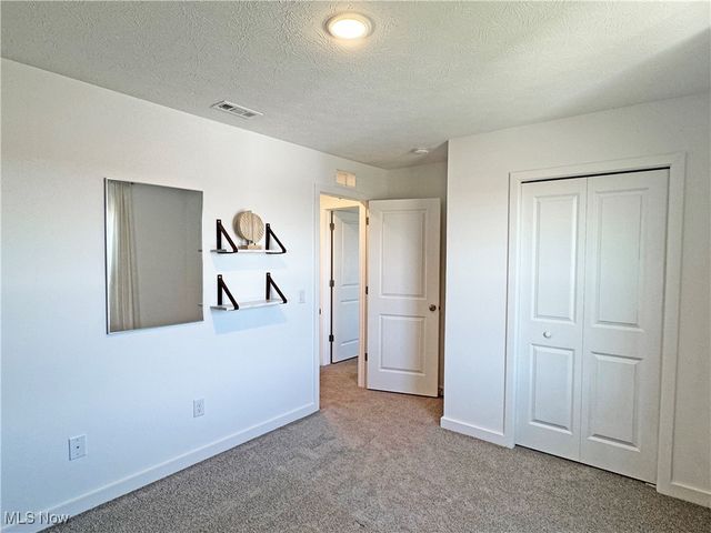 411 Honeycrisp Drive NE, Louisville, OH 44641