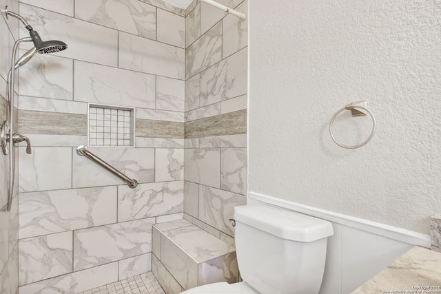 4242 BAYLISS ST, San Antonio, TX 78233