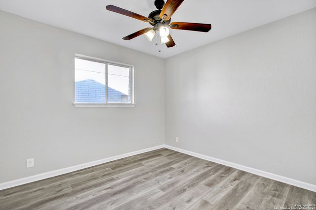 4242 BAYLISS ST, San Antonio, TX 78233