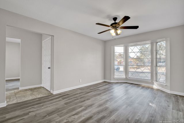 4242 BAYLISS ST, San Antonio, TX 78233