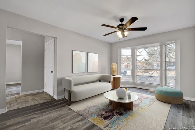 4242 BAYLISS ST, San Antonio, TX 78233