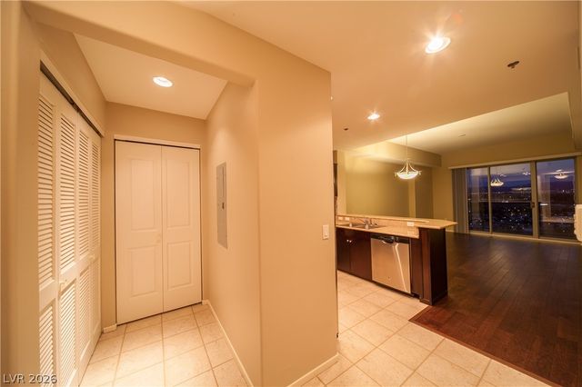 8255 South LAS VEGAS Boulevard 1104, Las Vegas, NV 89123