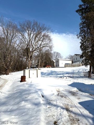 2761 North Street, Clinton, OH 44216