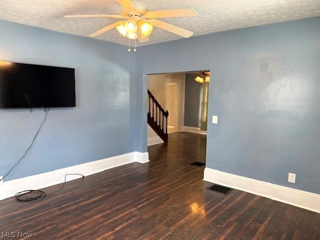 2761 North Street, Clinton, OH 44216