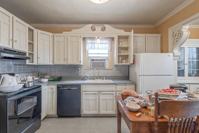 305 W 1st Street, Prineville, OR 97754