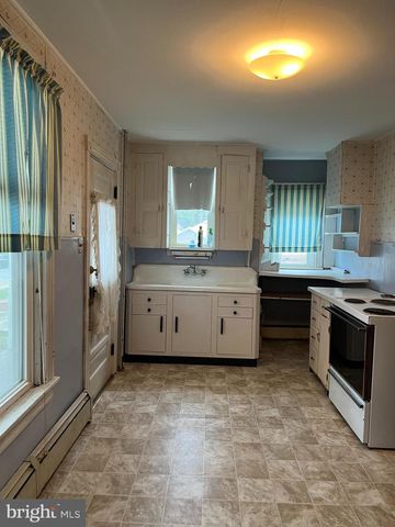 234 E WALNUT ST, Kutztown, PA 19530