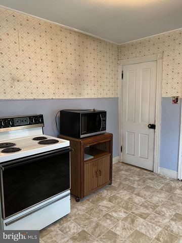 234 E WALNUT ST, Kutztown, PA 19530