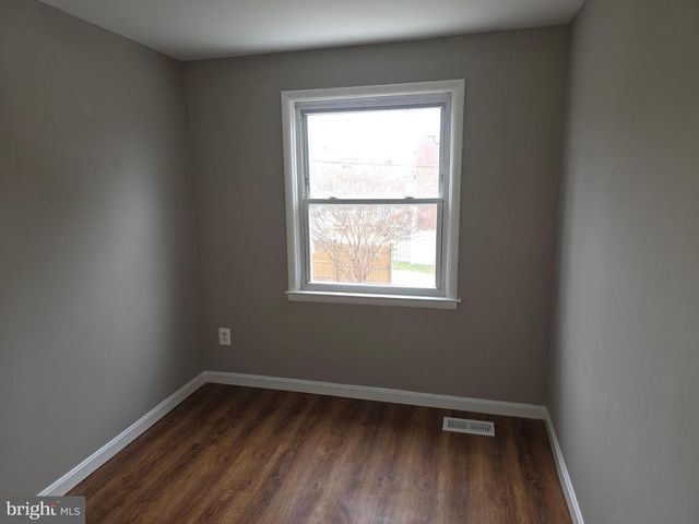 2628 NORTHSHIRE DR, Baltimore, MD 21230