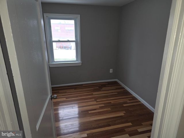 2628 NORTHSHIRE DR, Baltimore, MD 21230