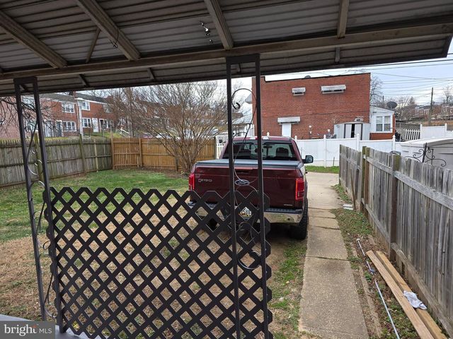 2628 NORTHSHIRE DR, Baltimore, MD 21230